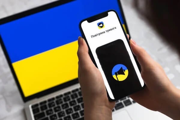 Обучение во время воздушной тревоги? Чем занять школьника во время воздушной тревоги?