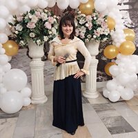 Ведущая Оксана Калюжная Ведущая Оксана Калюжная