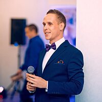 Ведущий Слава Холод Ведущий Слава Холод